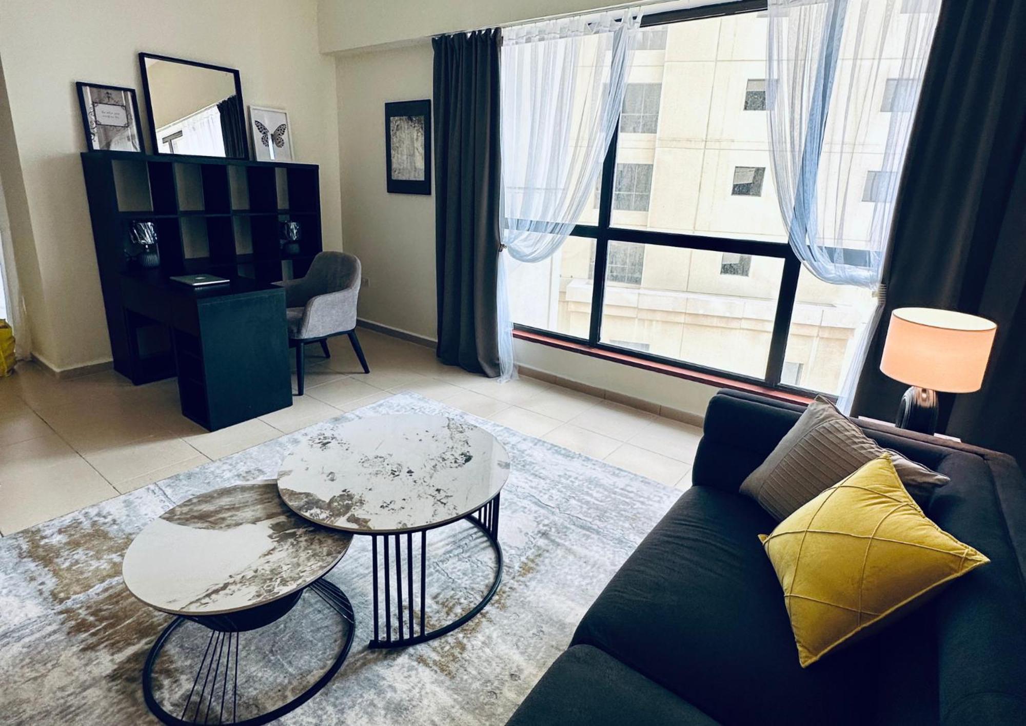 Bed Space In Dubai Marina Hostel Exterior photo