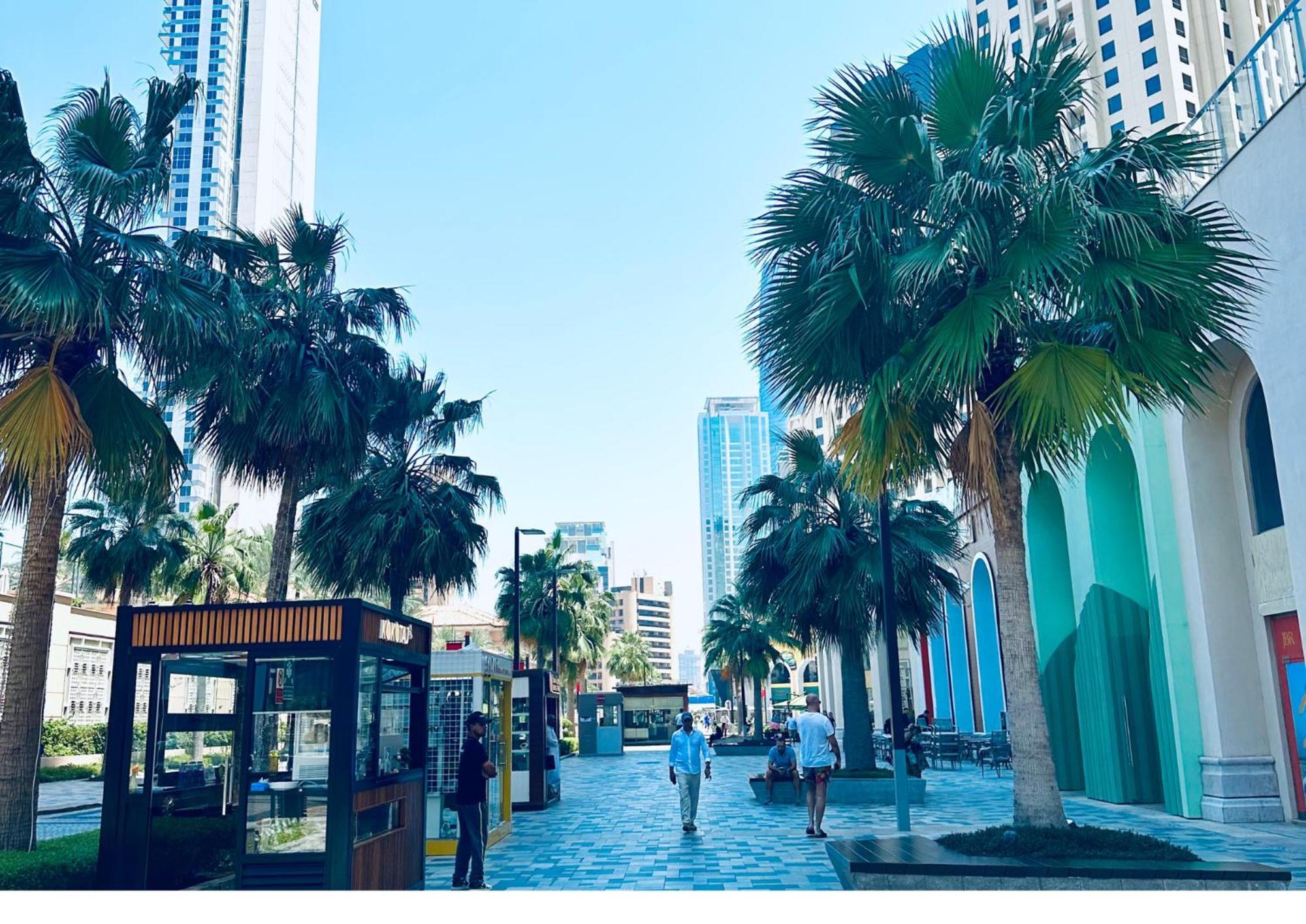 Bed Space In Dubai Marina Hostel Exterior photo
